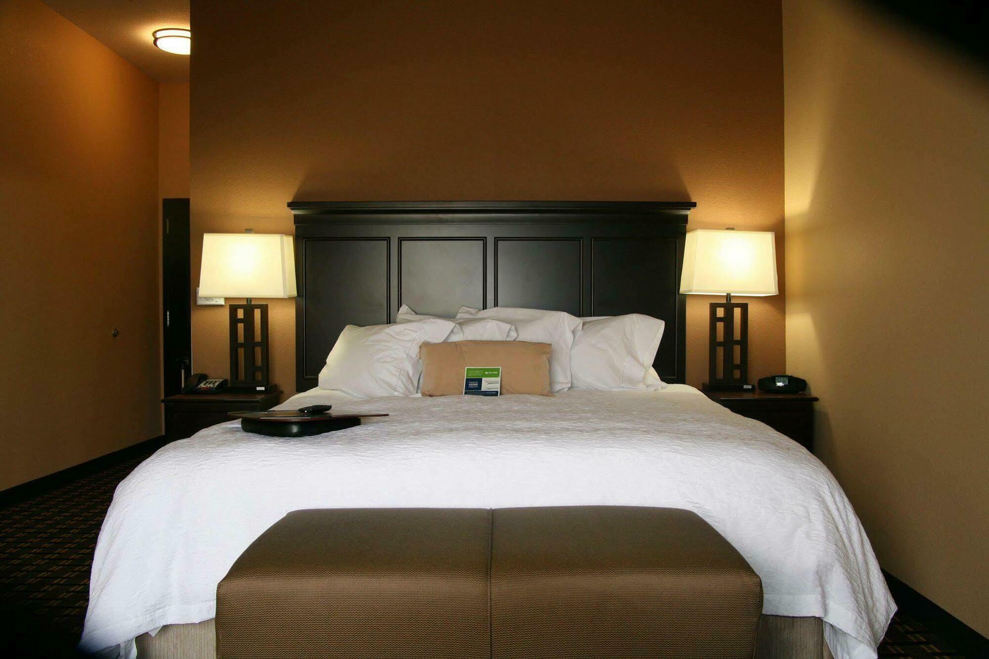 Hampton Inn Суитуотер Номер фото